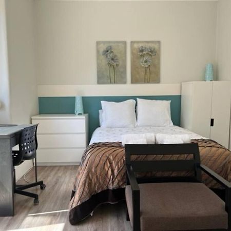 Romantic And Bright Studio Apartment In Arroios - Ssl 2B Lisbona Esterno foto